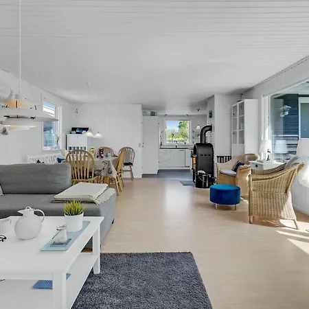 Stunning In With Kitchen * Slagelse