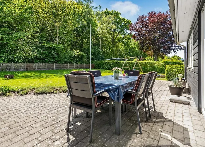 Stunning In With Kitchen Vakantiehuis *